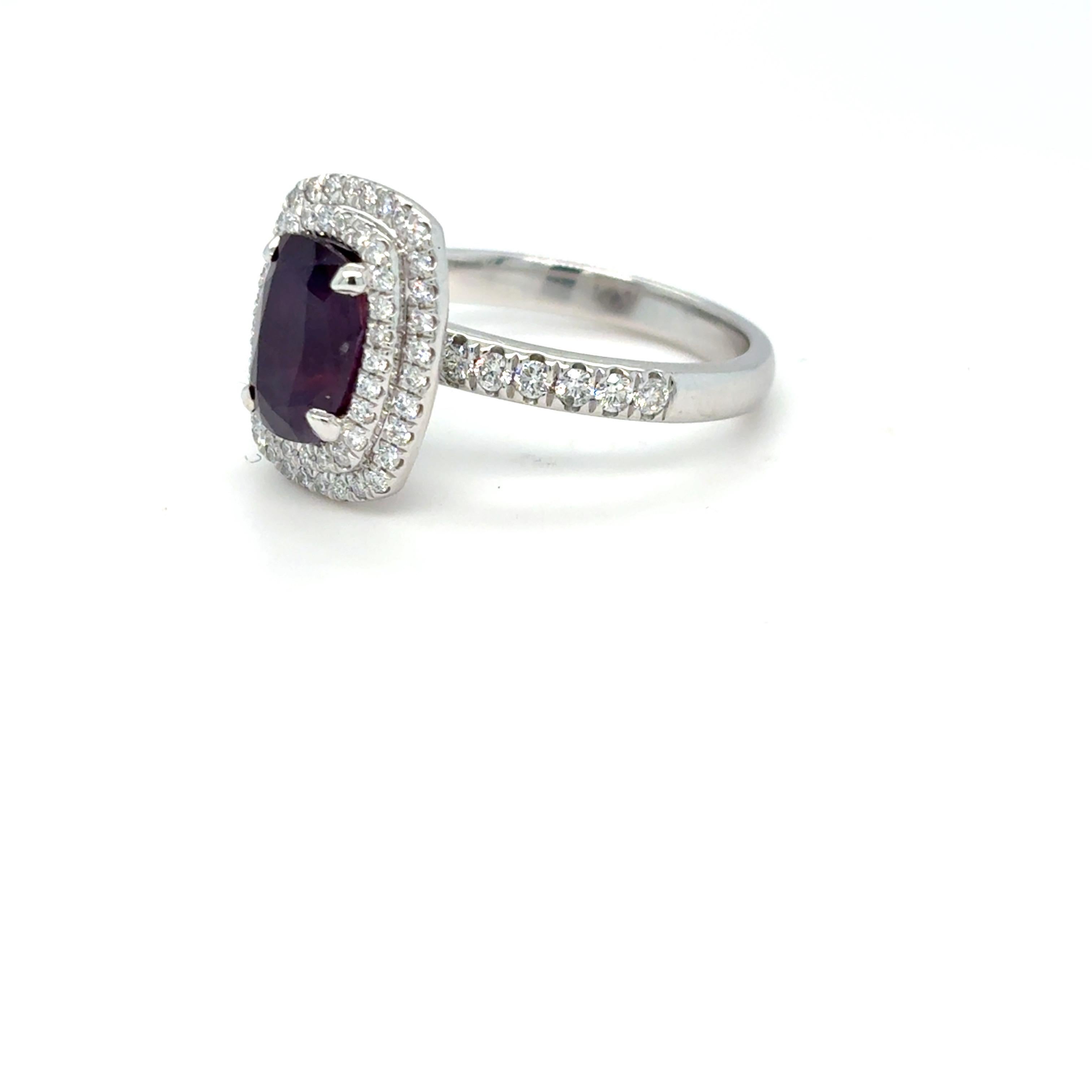 GIA Certified 2.30 Carat Cushion Cut Unheated Kashmir Sapphire Diamond Ring For Sale 4