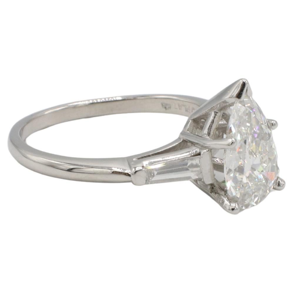 Anillo de compromiso con diamante natural en forma de pera de 2,31 quilates I SI1 certificado por el GIA Retro en venta
