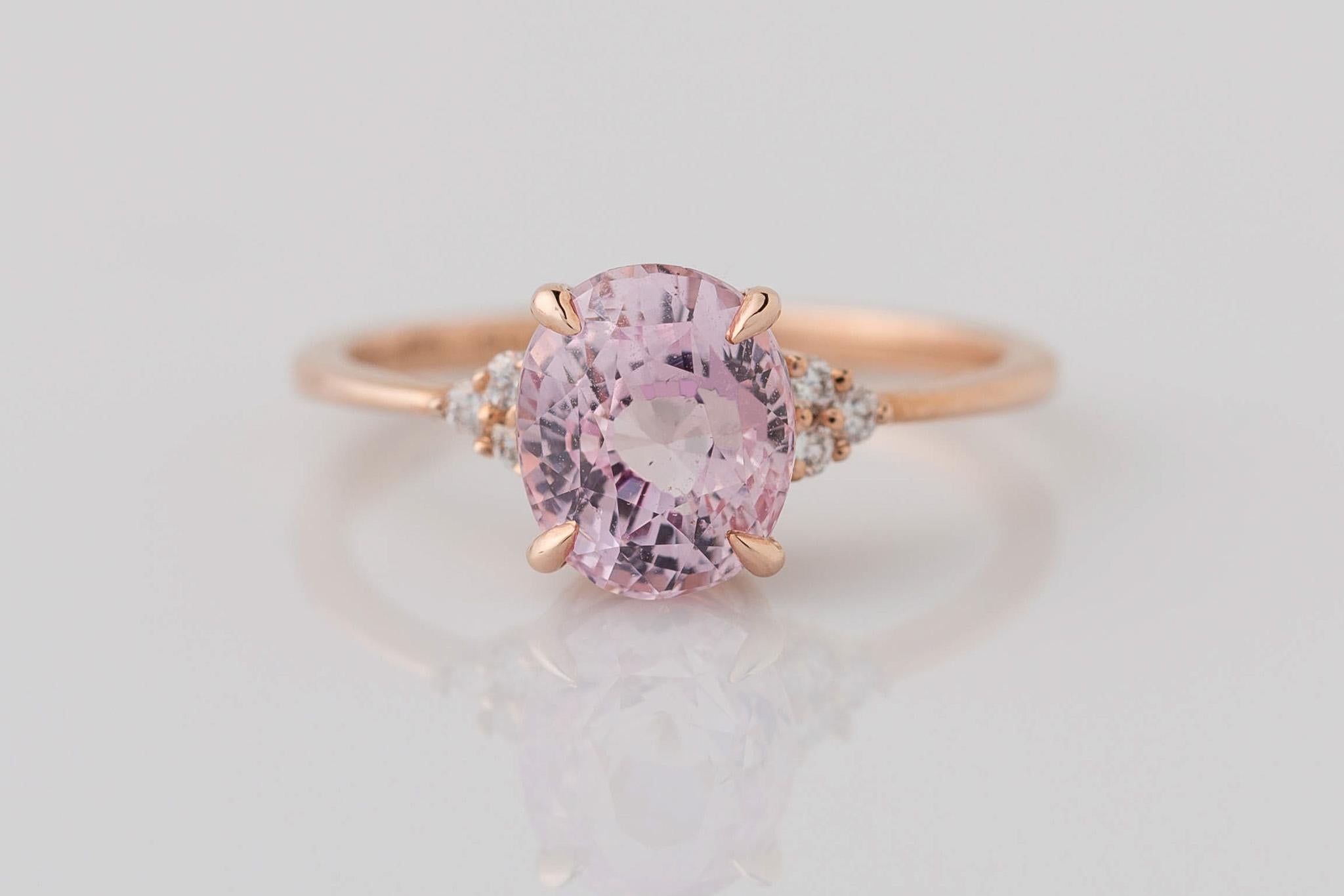 For Sale:  GIA Certified 2.31 Carat Oval Natural Pink Sapphire Diamond Ring 2