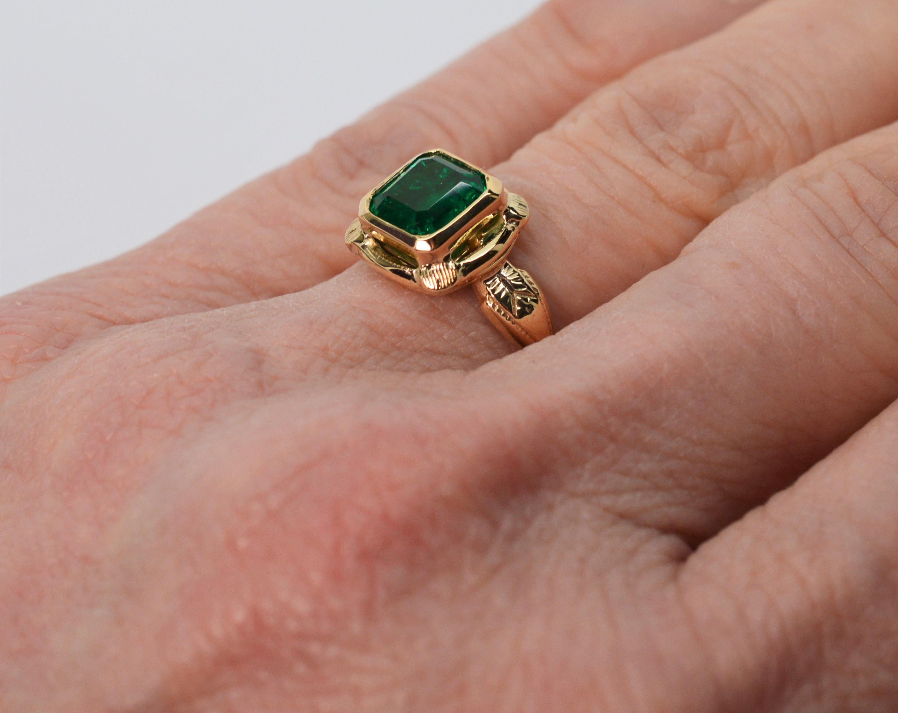 GIA Certified 2.33 Carat Emerald Antique Yellow Gold Ring For Sale 8