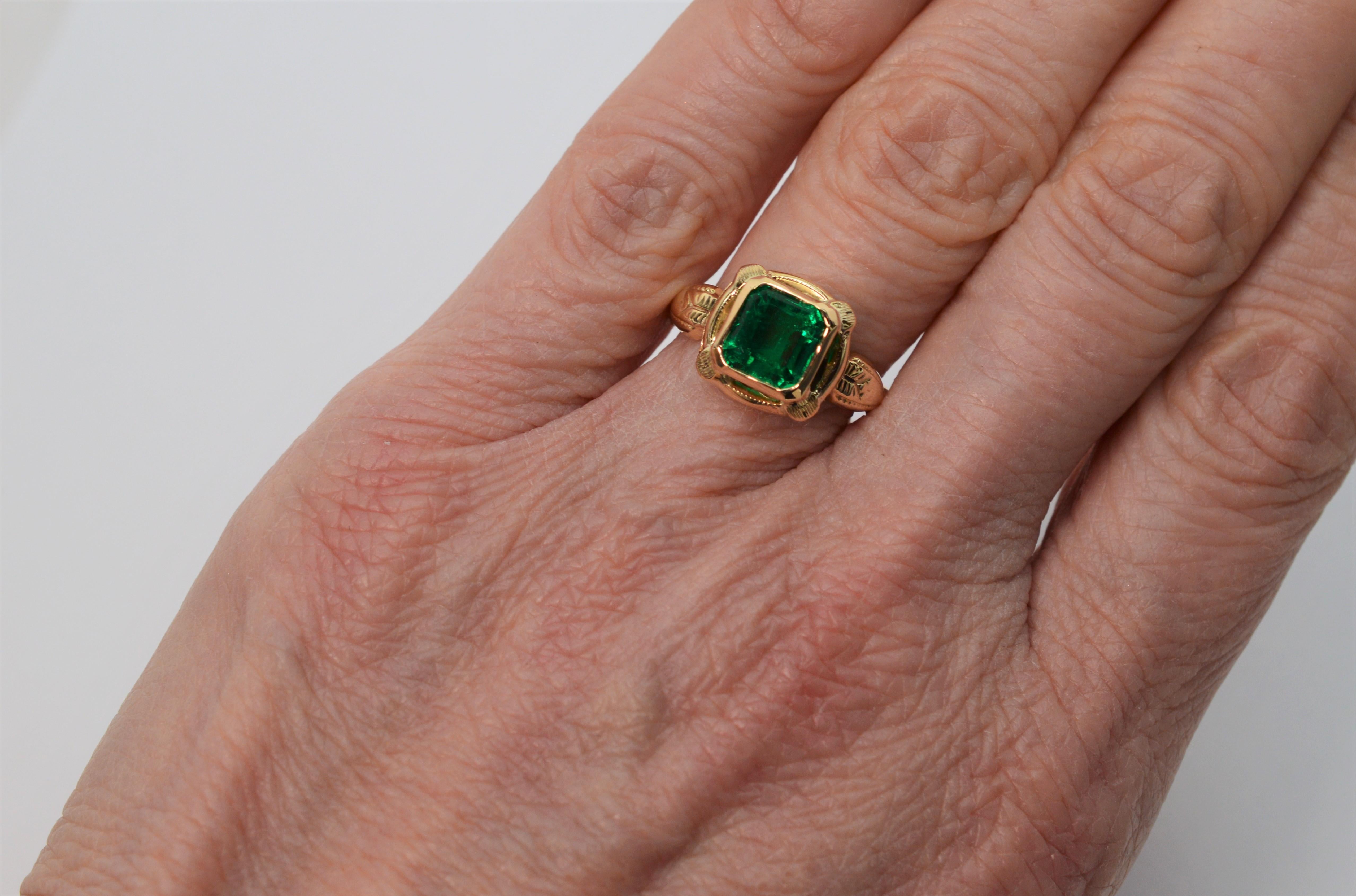 GIA Certified 2.33 Carat Emerald Antique Yellow Gold Ring For Sale 9