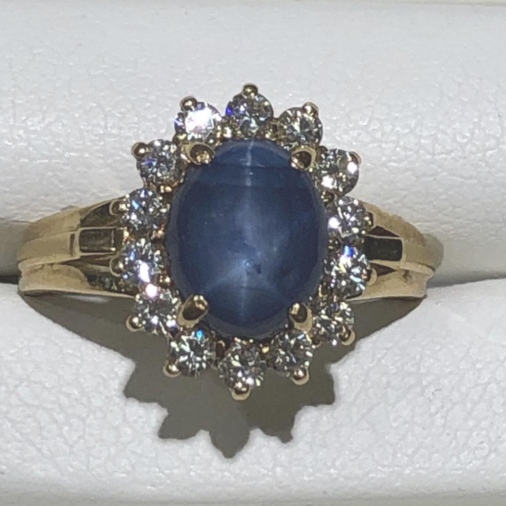 Women's GIA Certified 2.34 Carat Star Sapphire Diamond Halo Yellow Gold Engagement Ring
