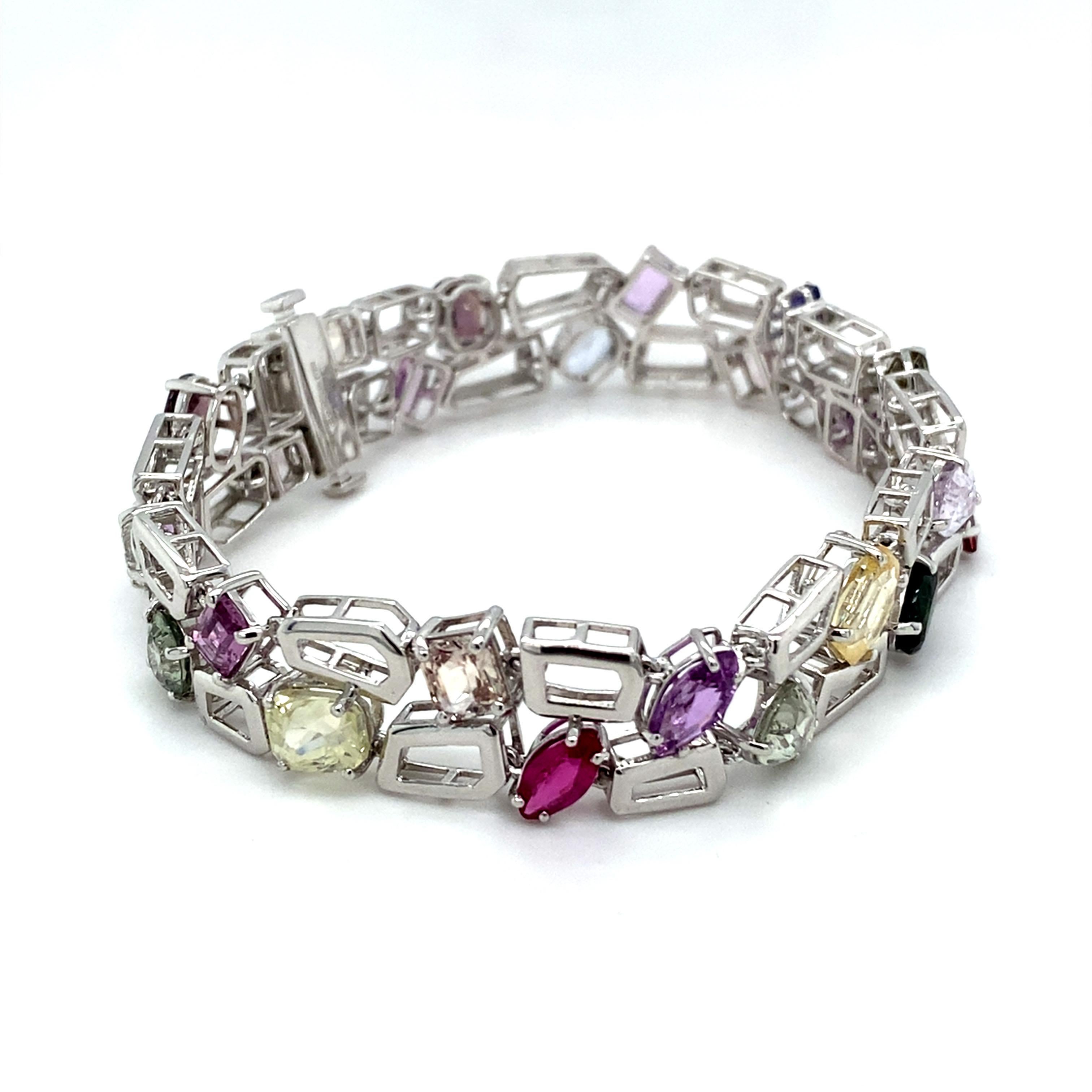 GIA Certified 23.72 Carat Multicolor Sapphire Platinum Bracelet In New Condition For Sale In Trumbull, CT
