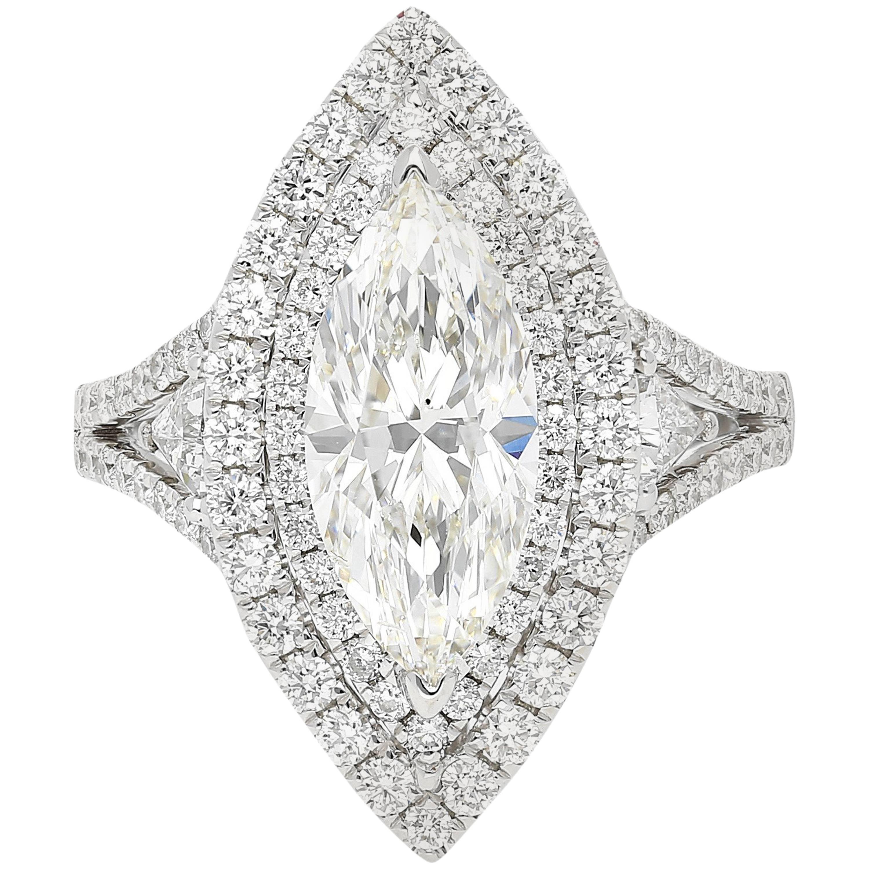 Anillo de diamantes talla marquesa de 2,38 quilates, color "H" y claridad "Si1", certificado por el GIA