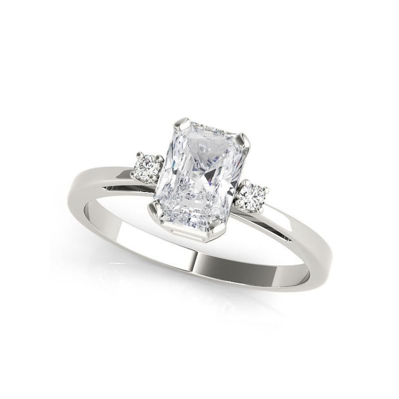 GIA-zertifizierter 2,39 Karat strahlender Drei-Stein-Diamantring aus 18 Karat Weißgold (Radiantschliff)