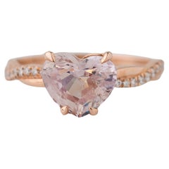 Certifié GIA, 2.39 ct. Bague torsadée en forme de cœur en saphir rose naturel