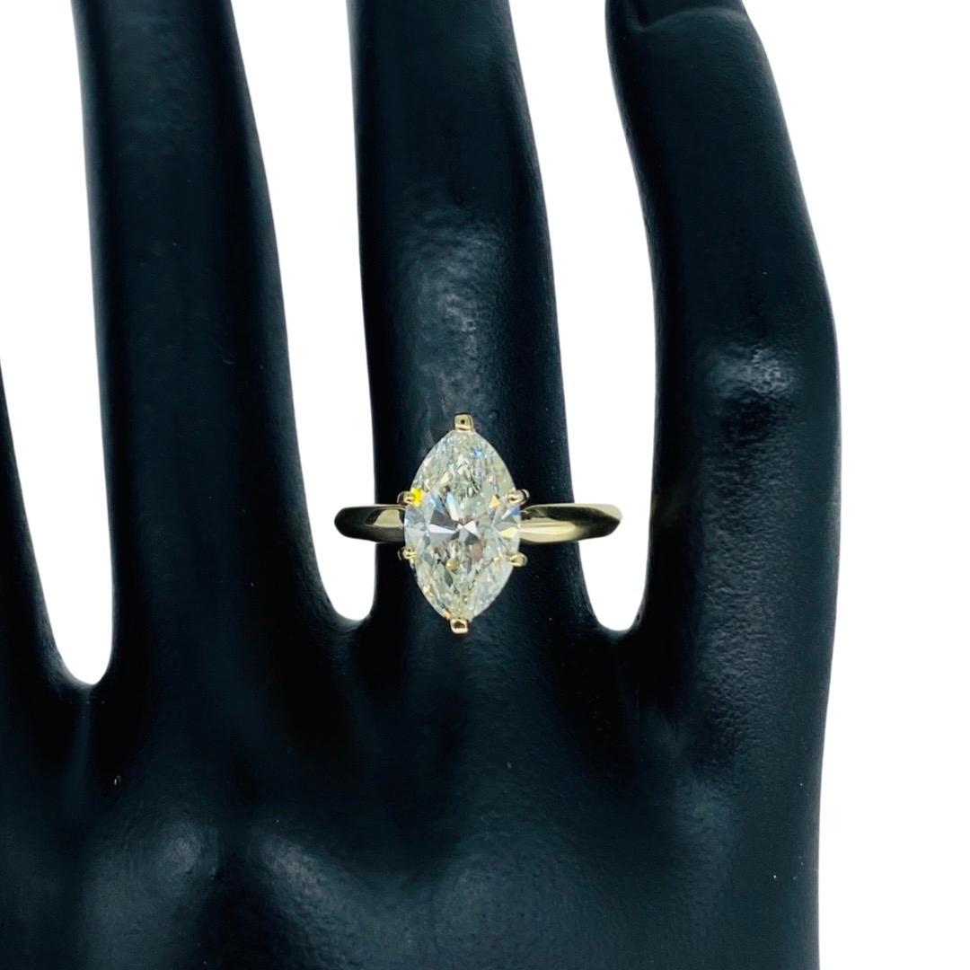 Taille Marquise Bague solitaire en diamant taille marquise certifiée GIA 2,40 carats L/SI2 14k en vente