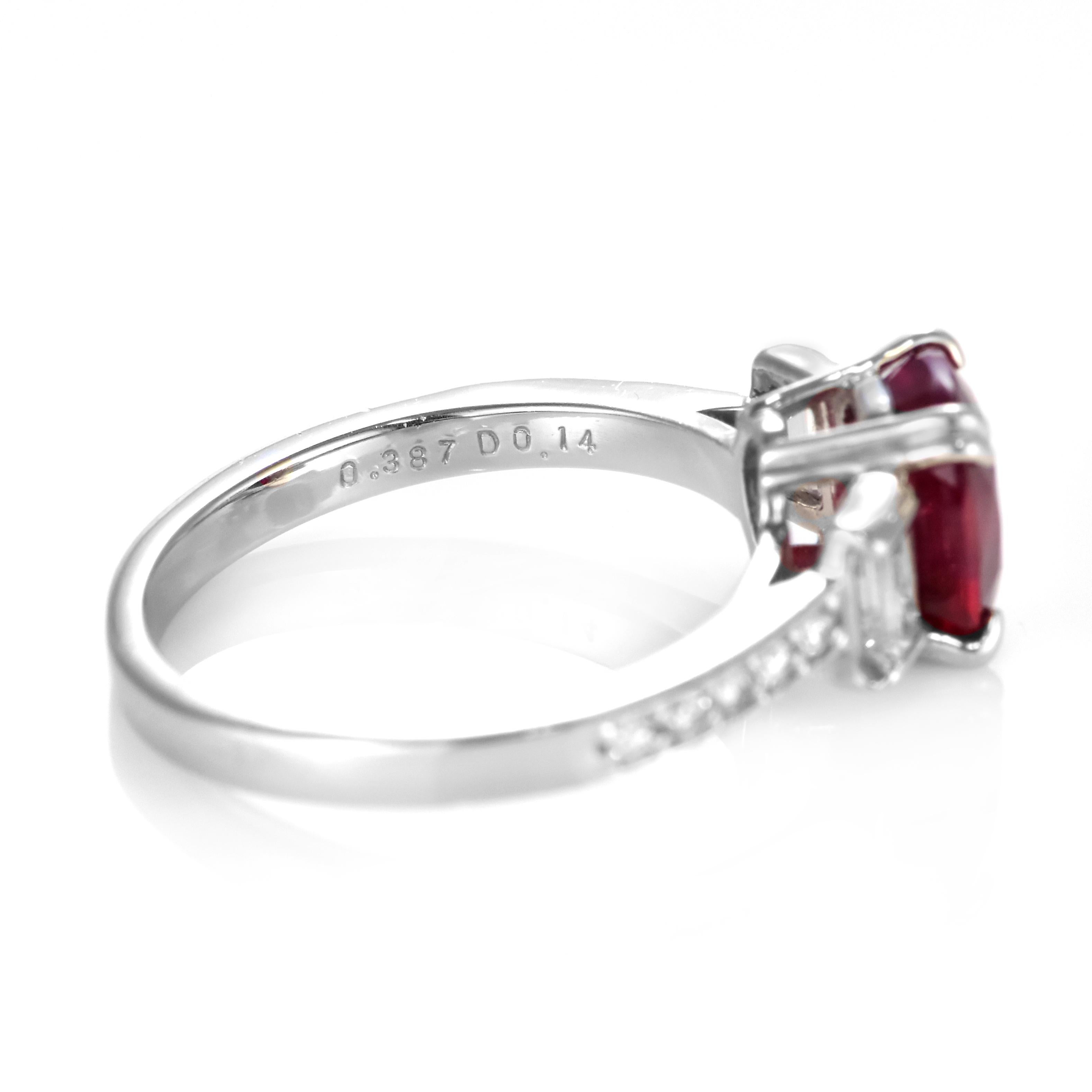 De las mujeres Anillo de rubí natural y diamantes de 2,40 quilates certificado por el GIA y fabricado en platino en venta