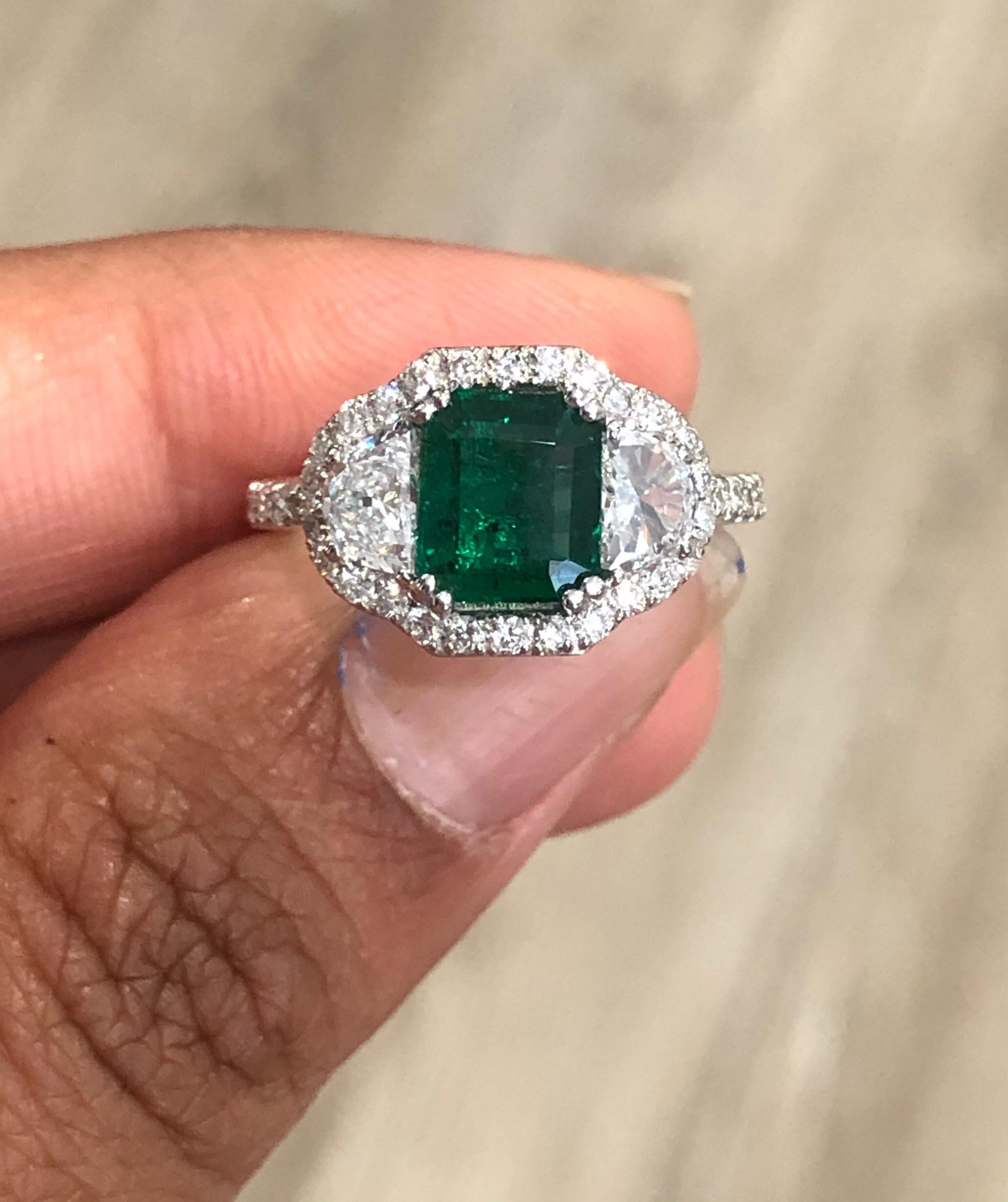 GIA Certified 2.42 Carat Emerald Diamond 18 Karat White Gold Three Stone Ring For Sale 2