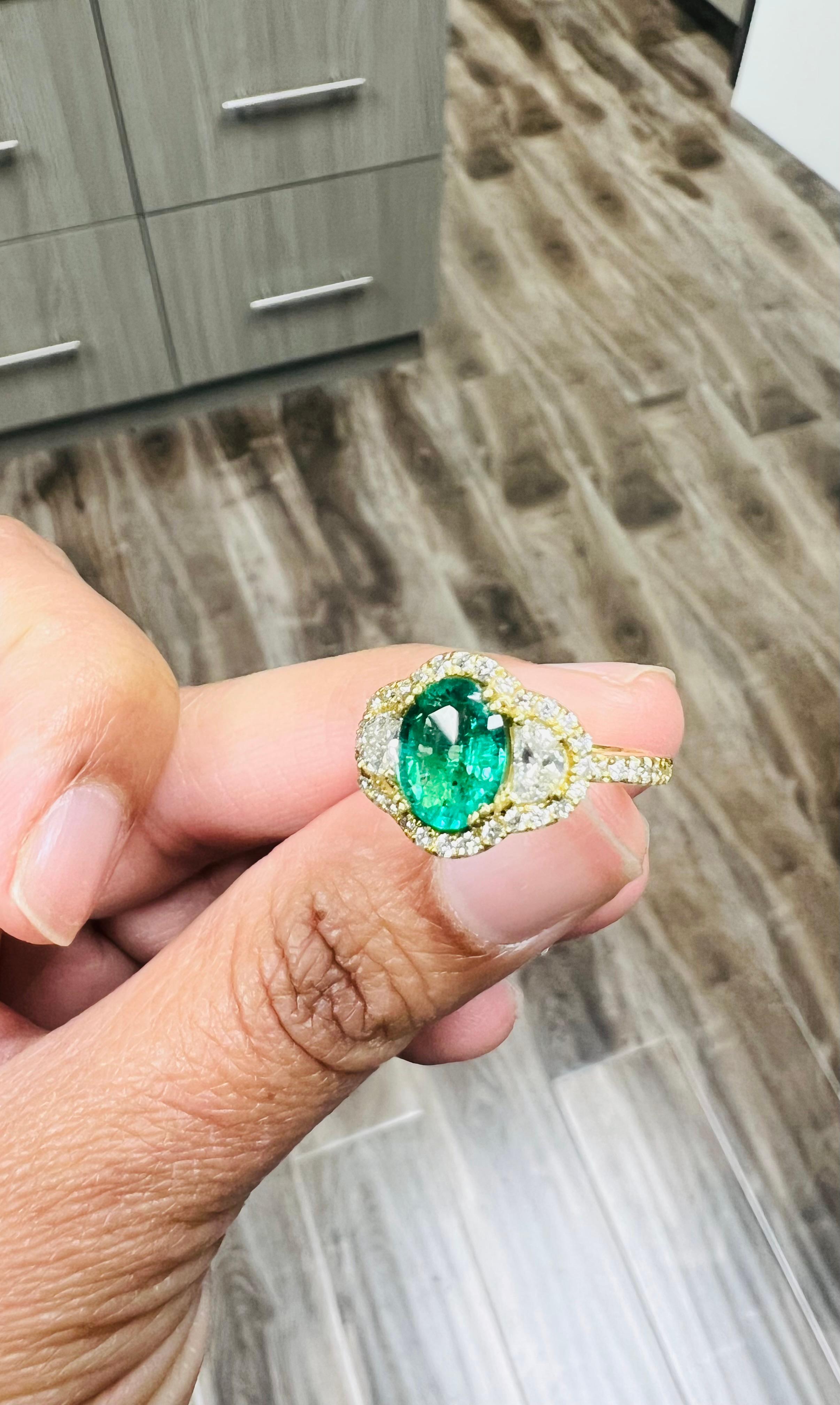 GIA Certified 2.45 Carat Emerald Diamond 18 Karat Yellow Gold Three Stone Ring For Sale 4