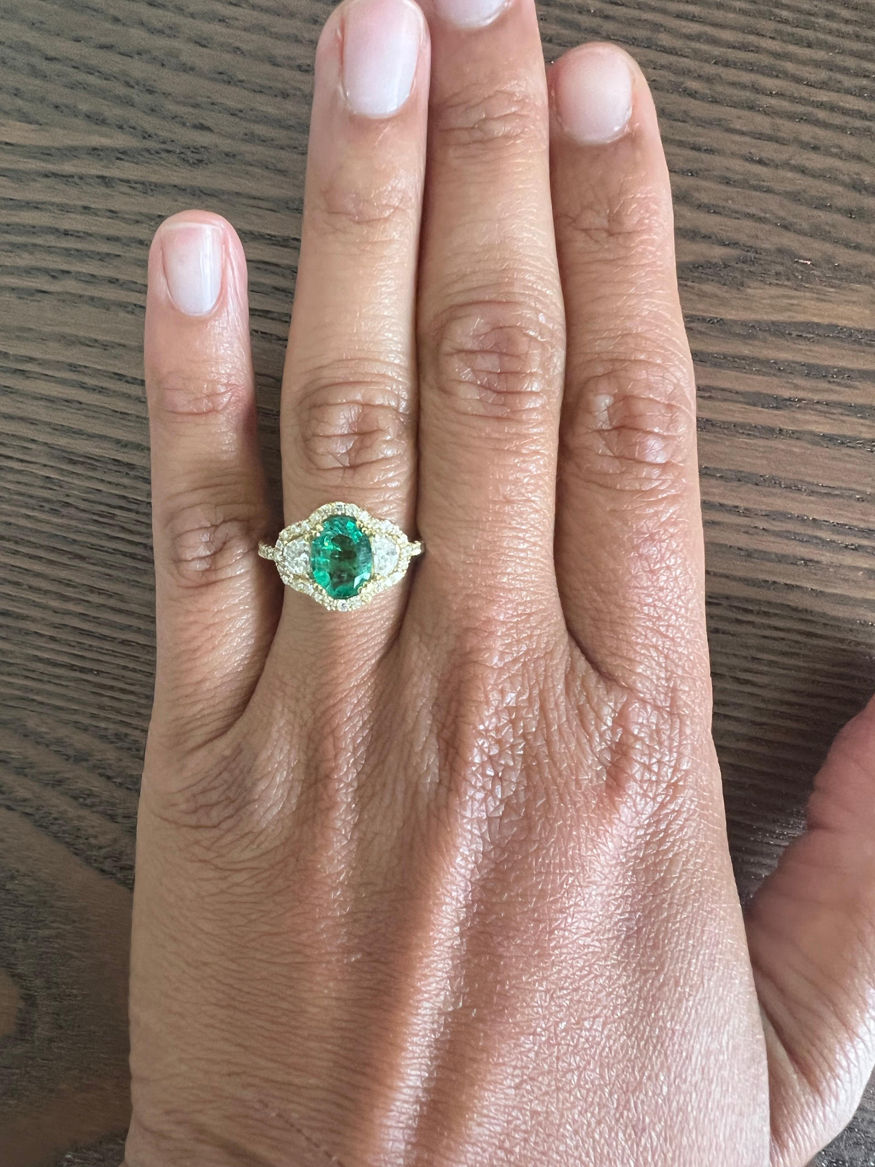 GIA Certified 2.45 Carat Emerald Diamond 18 Karat Yellow Gold Three Stone Ring For Sale 1