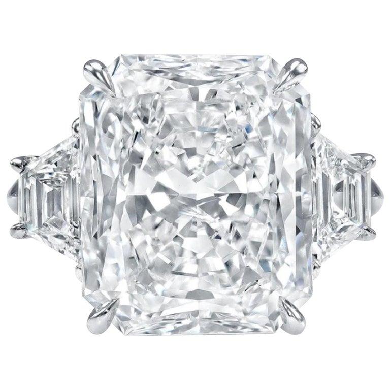 An amazing 3.05 radiant cut  diamond 
H COLOR
VVS2 Clarity