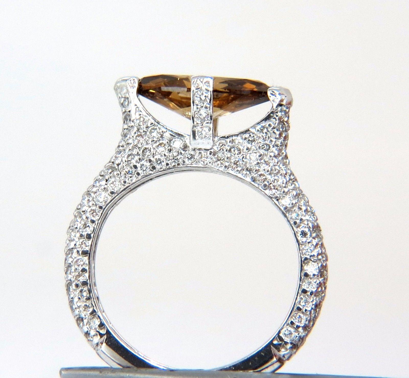 Bague en platine avec diamant brun jaune foncé fantaisie de 2,46 carats certifié GIA Neuf - En vente à New York, NY