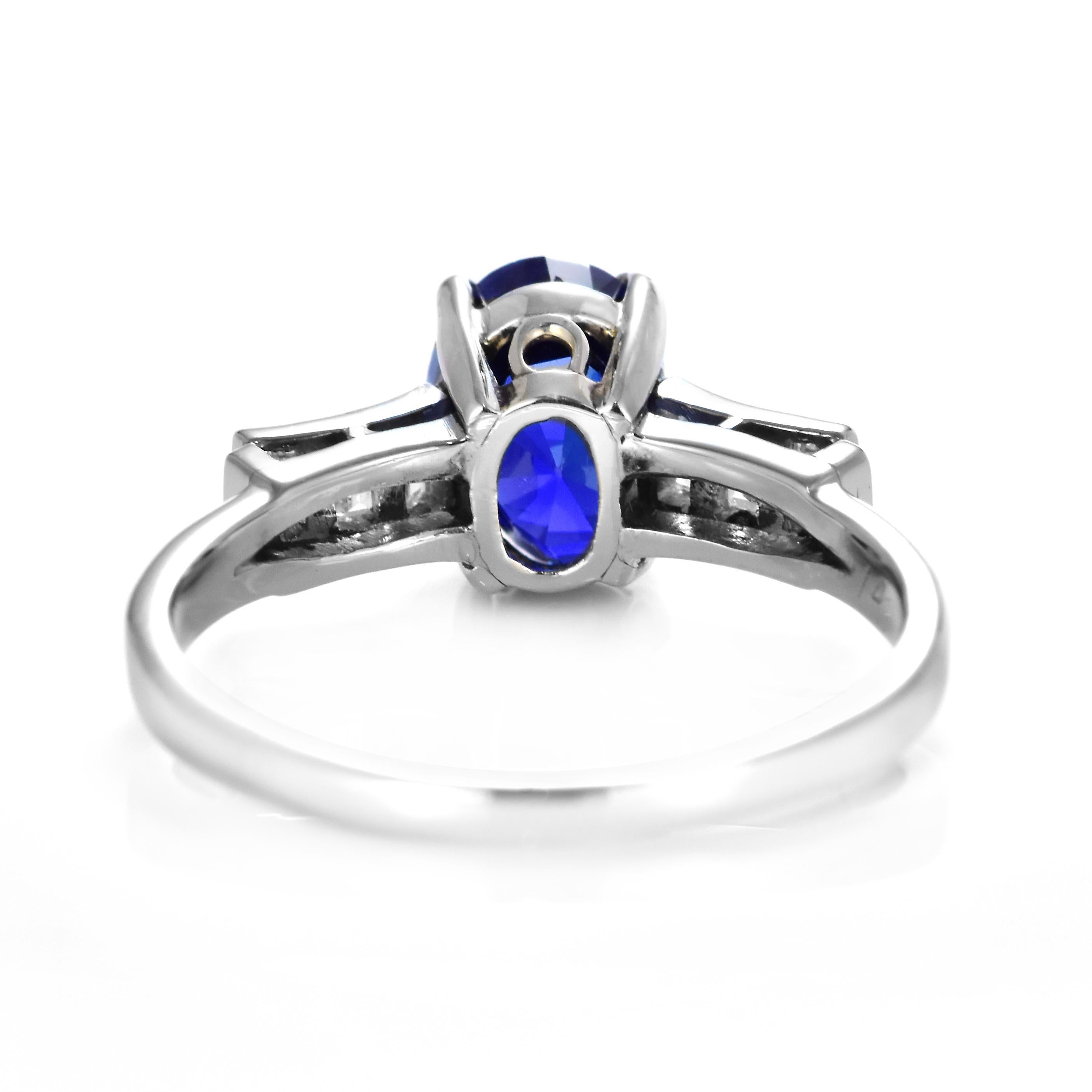 Bague en platine avec saphir de Ceylan naturel non chauffé de 2,48 carats certifié par le GIA Pour femmes en vente