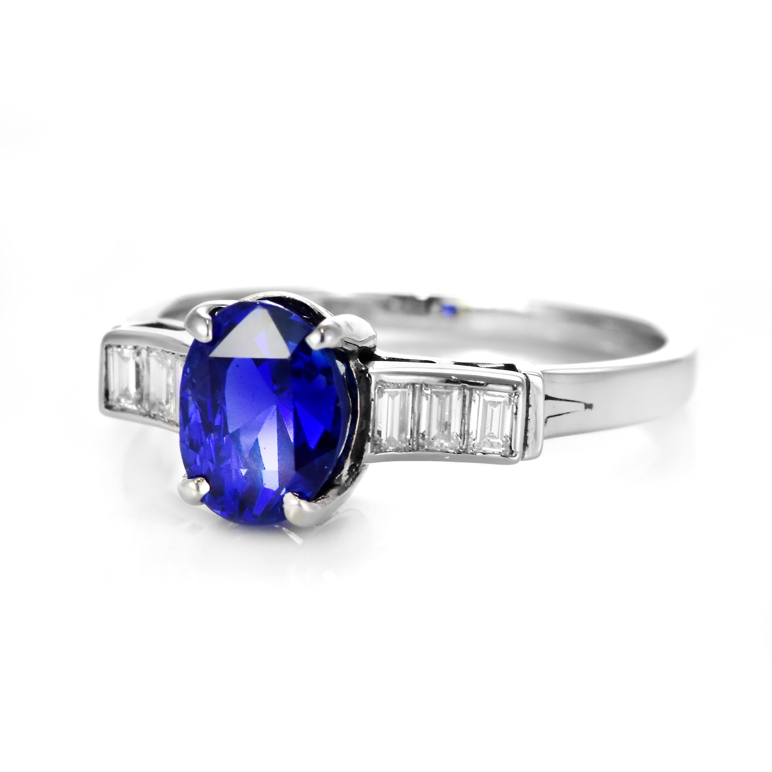 Bague en platine avec saphir de Ceylan naturel non chauffé de 2,48 carats certifié par le GIA en vente 1