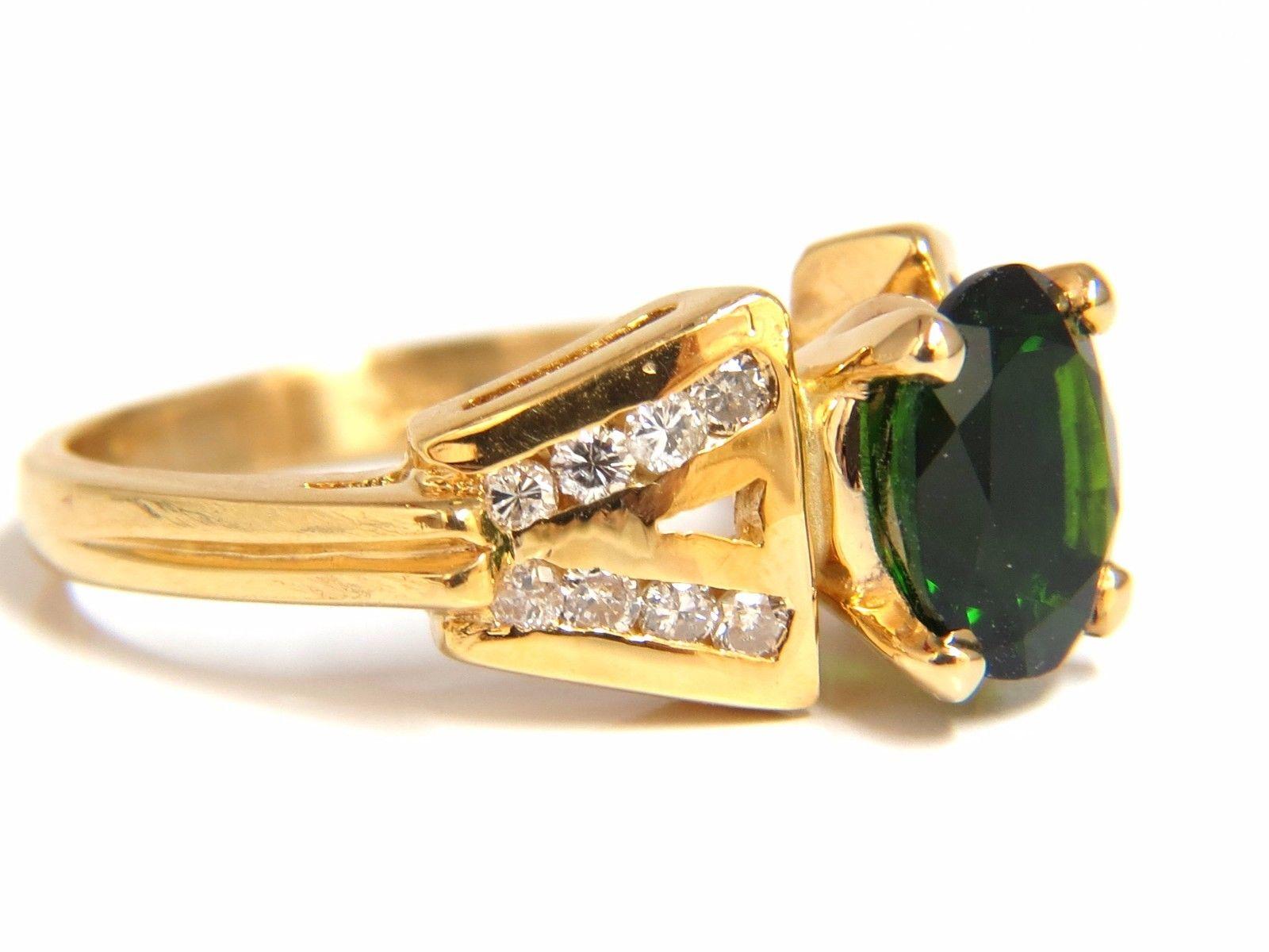 Oval Cut GIA Certified 2.49ct Natural vivid Green Chrome Diopside diamonds ring 14kt