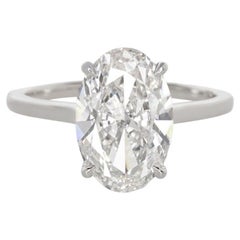 Bague en platine avec diamant ovale certifié GIA de 2.5 carat