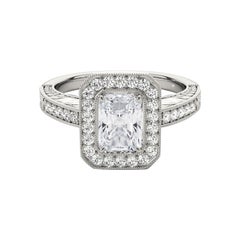 GIA Certified 2.5 Carat Radiant Halo Engraved Openwork Platinum Diamond Ring (anello con diamante radiante inciso)