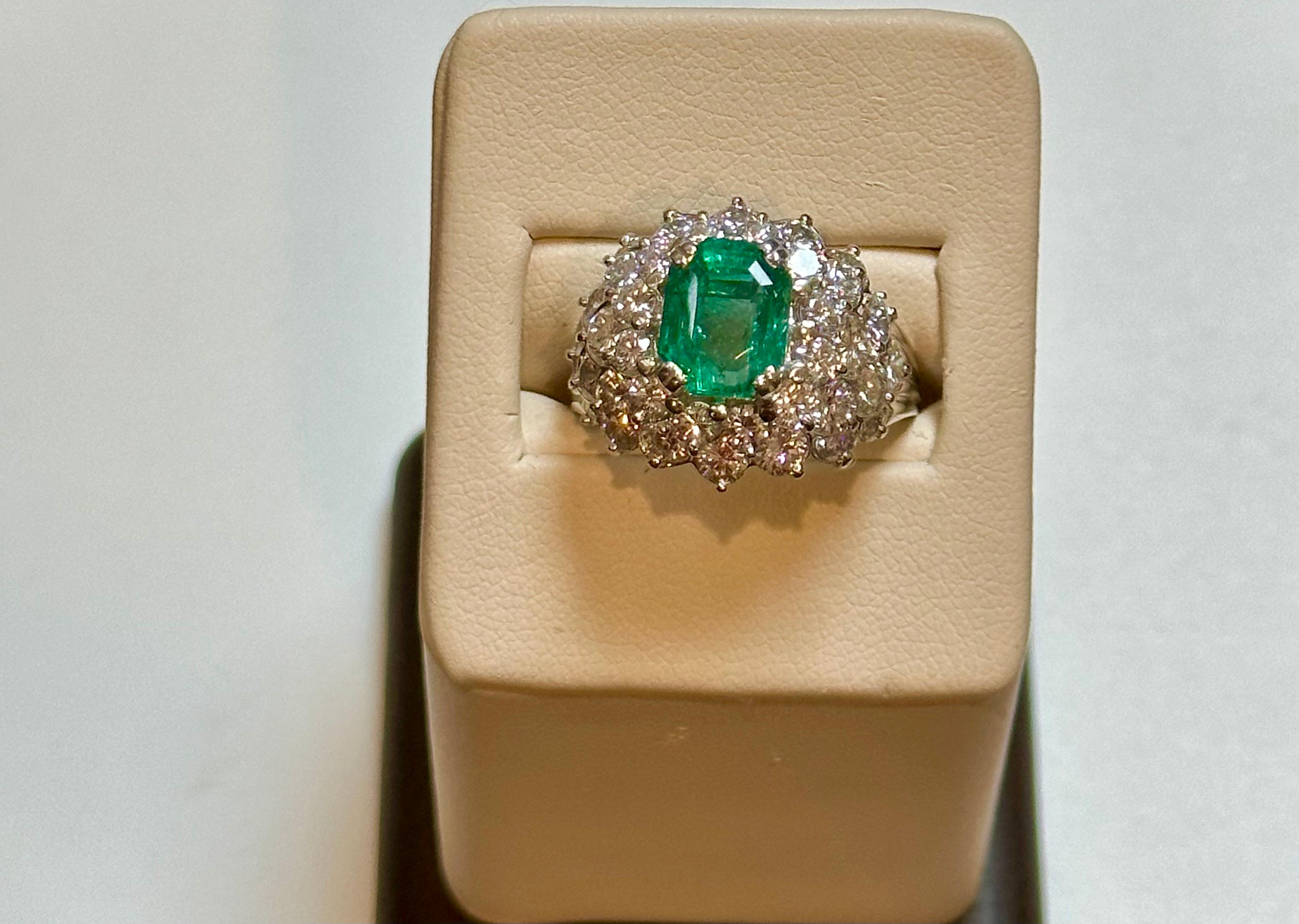 GIA Certified 2.5ct Emerald Cut Colombian Emerald Diamond Ring 18kt White Gold In Excellent Condition For Sale In New York, NY