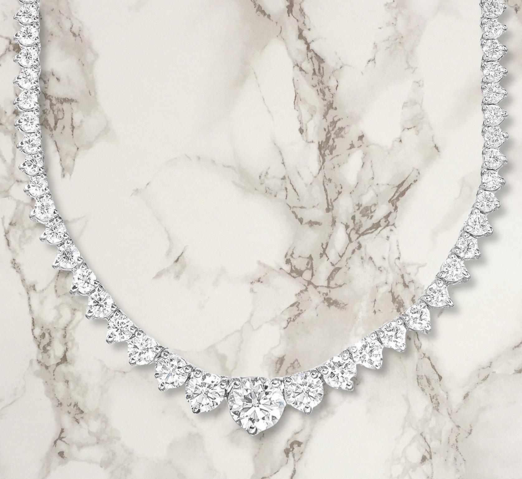 Contemporary GIA Certified 25 Ct. Riviera Round Diamond Necklace For Sale
