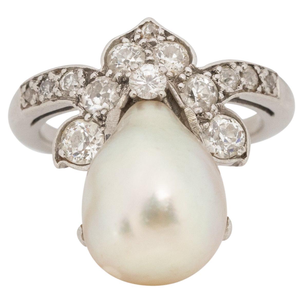 GIA Certified 2.50 Carat Art Deco Pearl Engagement Ring For Sale