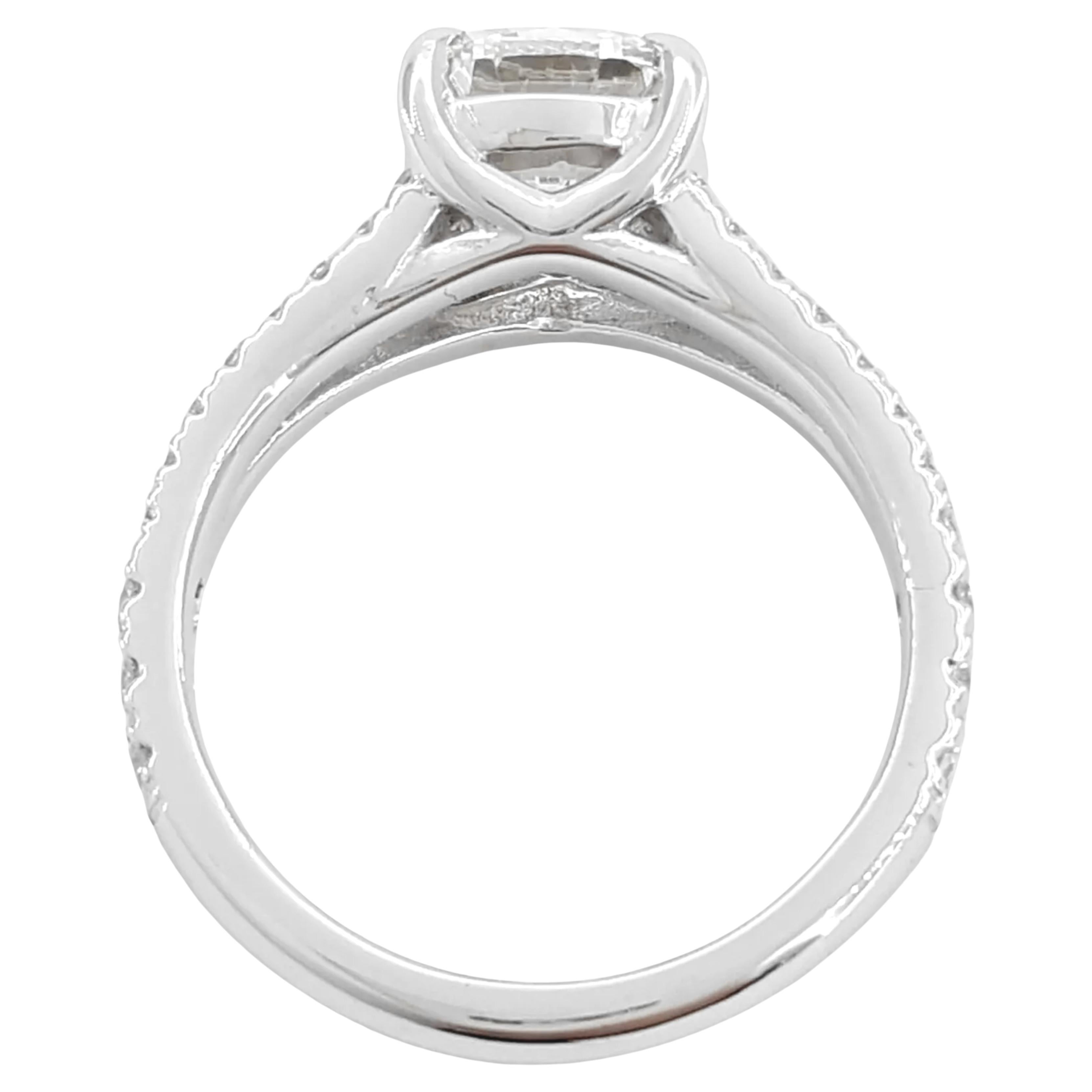 Taille coussin Bague en diamant certifié GIA de 2,50 carats à taille brillante et coussin en vente