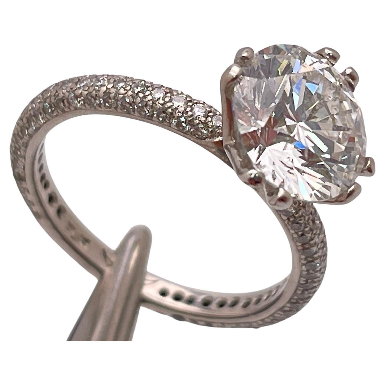 GIA Certified 2.50 Carat Diamond Platinum Engagement Ring For Sale