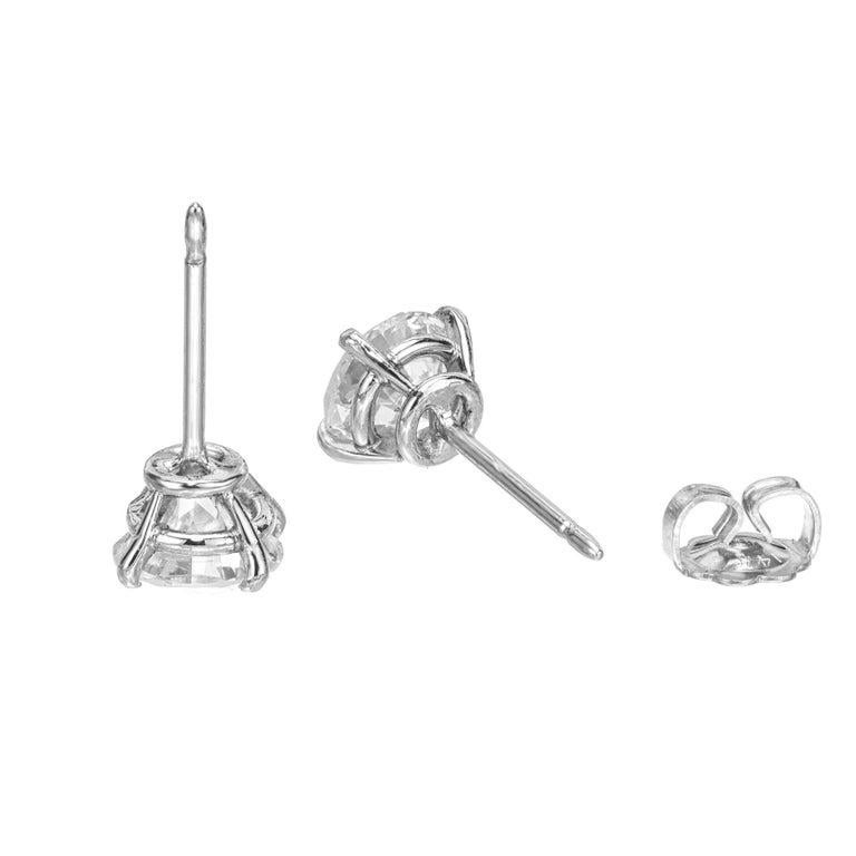 GIA Certified 2.50 Carat Diamond Platinum Stud Earrings In Good Condition In Stamford, CT