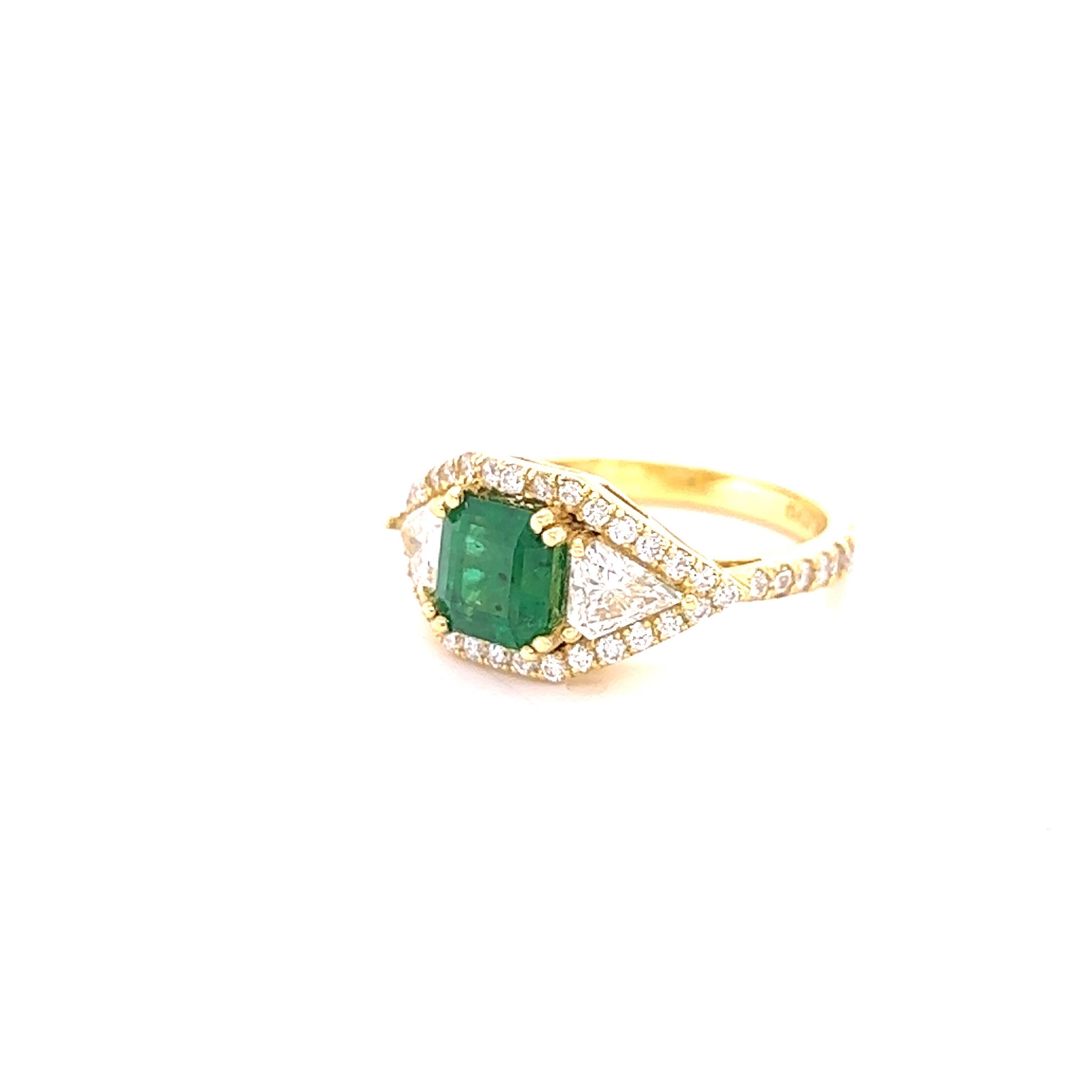 GIA Certified 2.50 Carat Emerald and Diamond 18 Karat Yellow Gold Bridal Ring For Sale 2