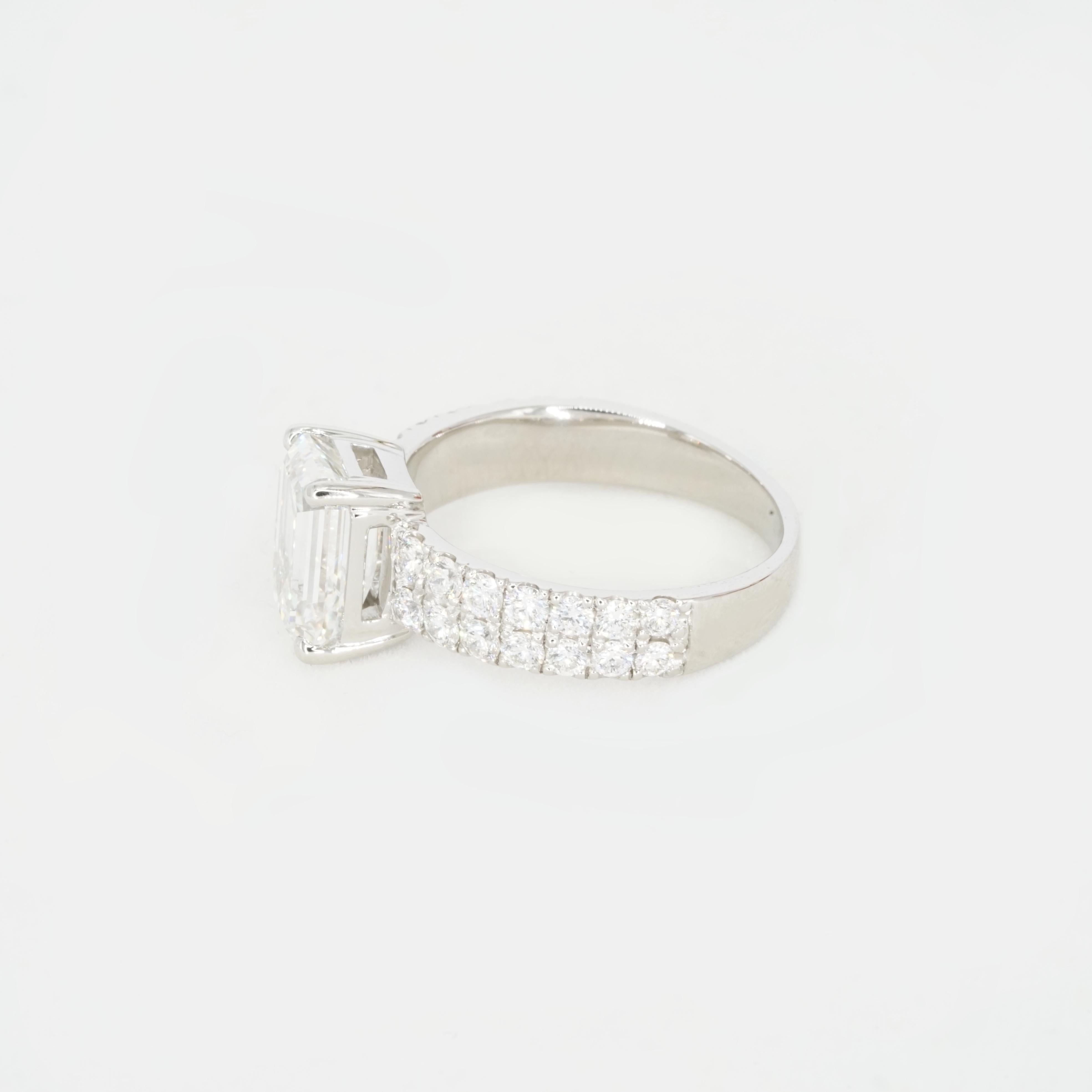 GIA Certified 2.50 Carat Emerald Cut 18K White Gold Diamond Ring In New Condition For Sale In Chicago, IL