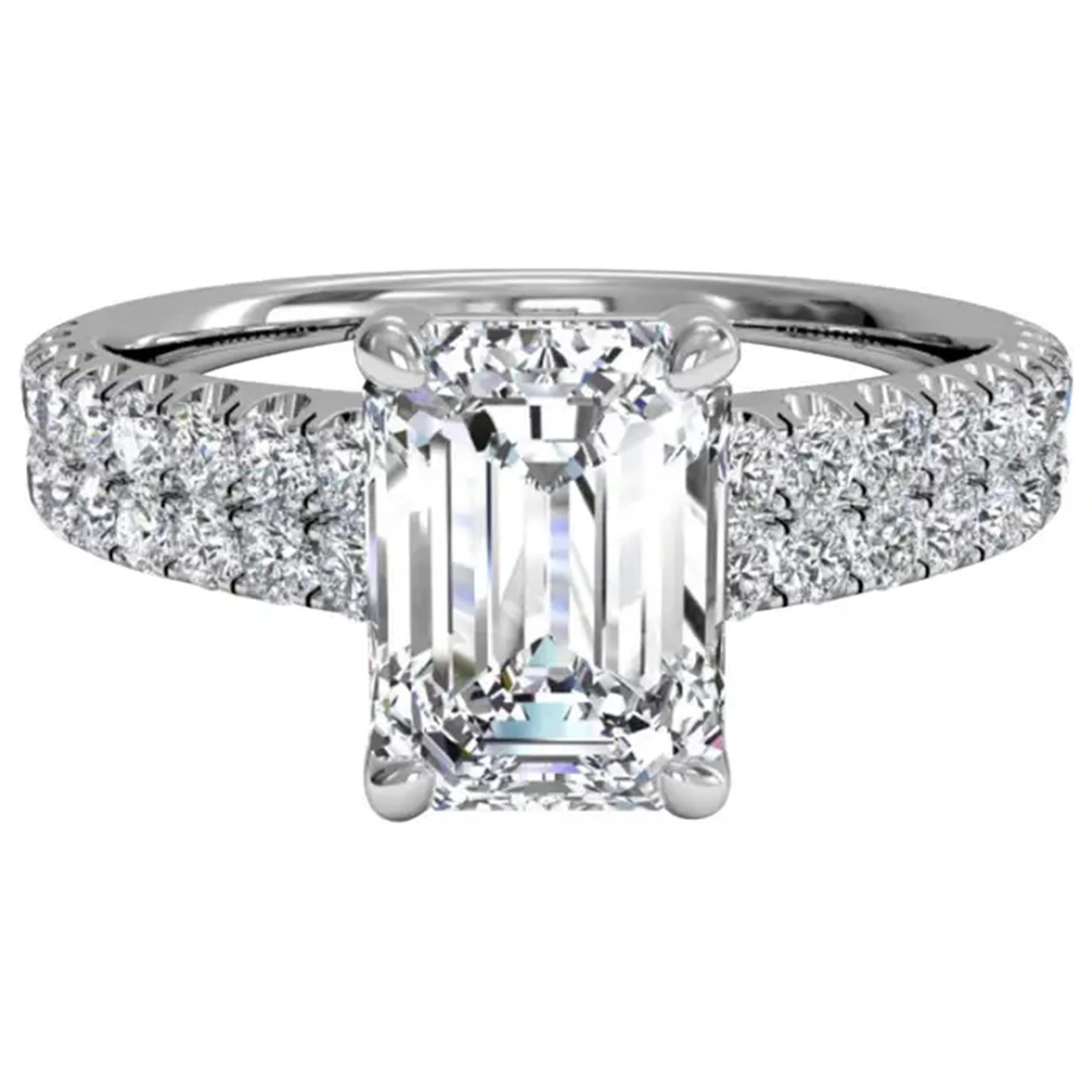 GIA Certified 2.50 Carat Emerald Cut Platinum Diamond Ring In New Condition For Sale In Chicago, IL