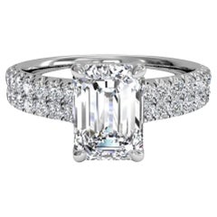 Bague en platine avec diamant certifié GIA de 2.50 carats taille émeraude