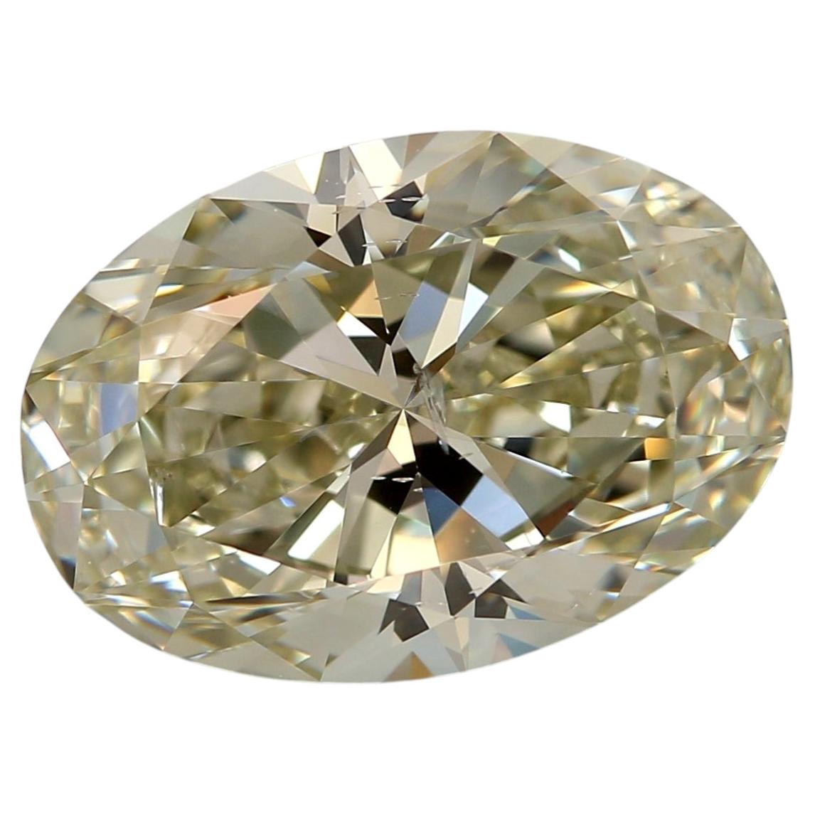 Diamante certificato GIA da 2,50 carati, colore “Fancy Grayish Yellowish Green”, purezza Si2