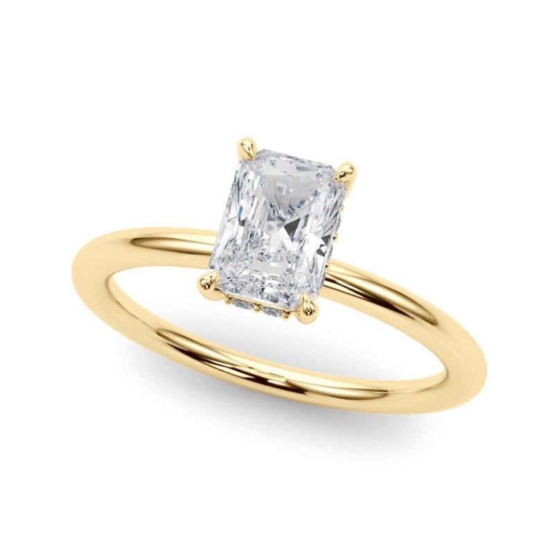 Taglio radiant GIA Certified 2,50 Carat Hidden Halo Radiant Anello con diamanti in oro giallo 18K in vendita