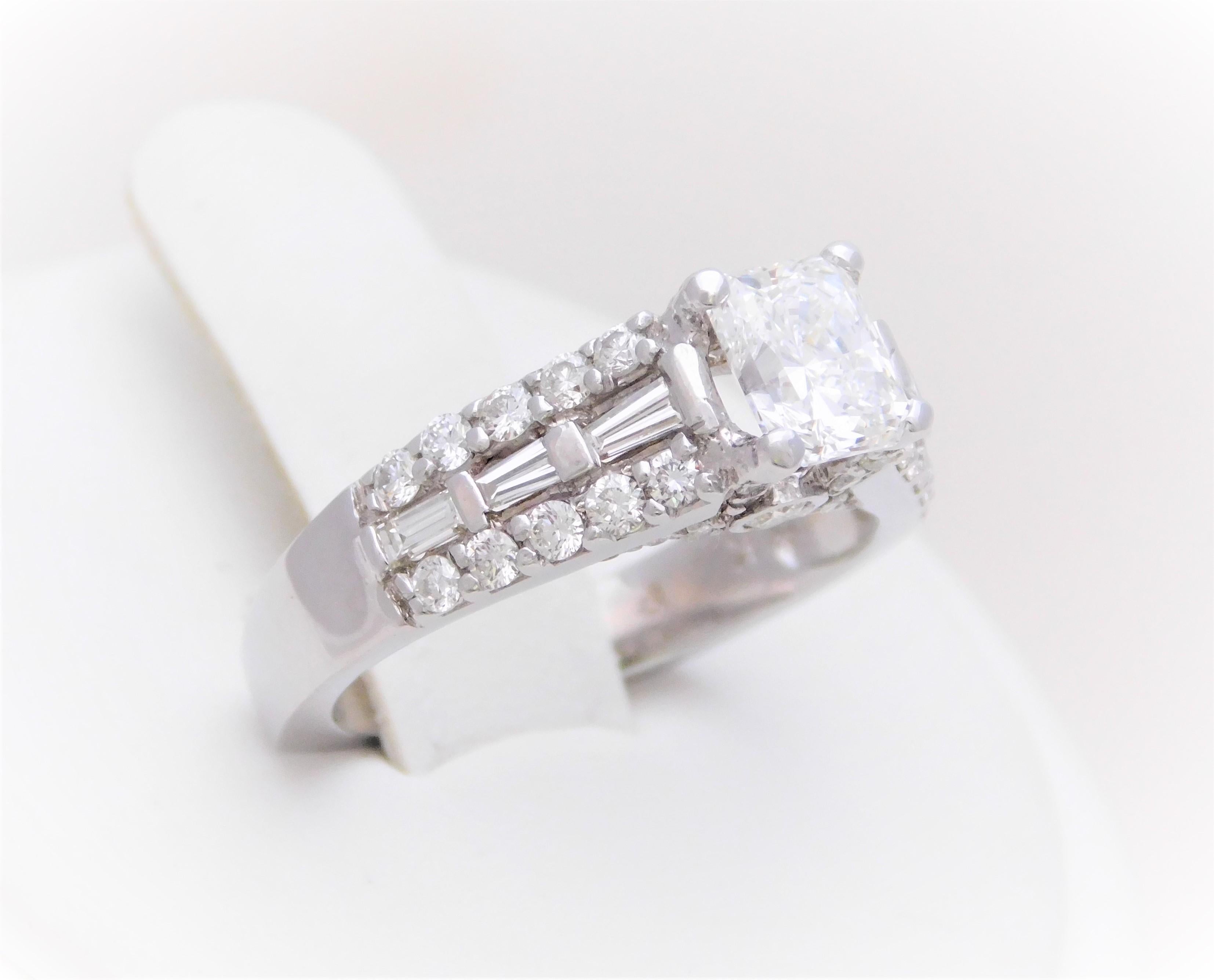 GIA Certified 2.50 Carat Radiant-Cut Diamond Bridal Set For Sale 2