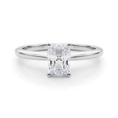 Bague solitaire à diamant radiant de 2,50 carats certifiée par la GIA et sertie sur le pourtour
