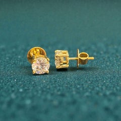 GIA Certified 2.50 Ct D VVS1 Round Brilliant Diamonds Stud Earrings in 18K Gold