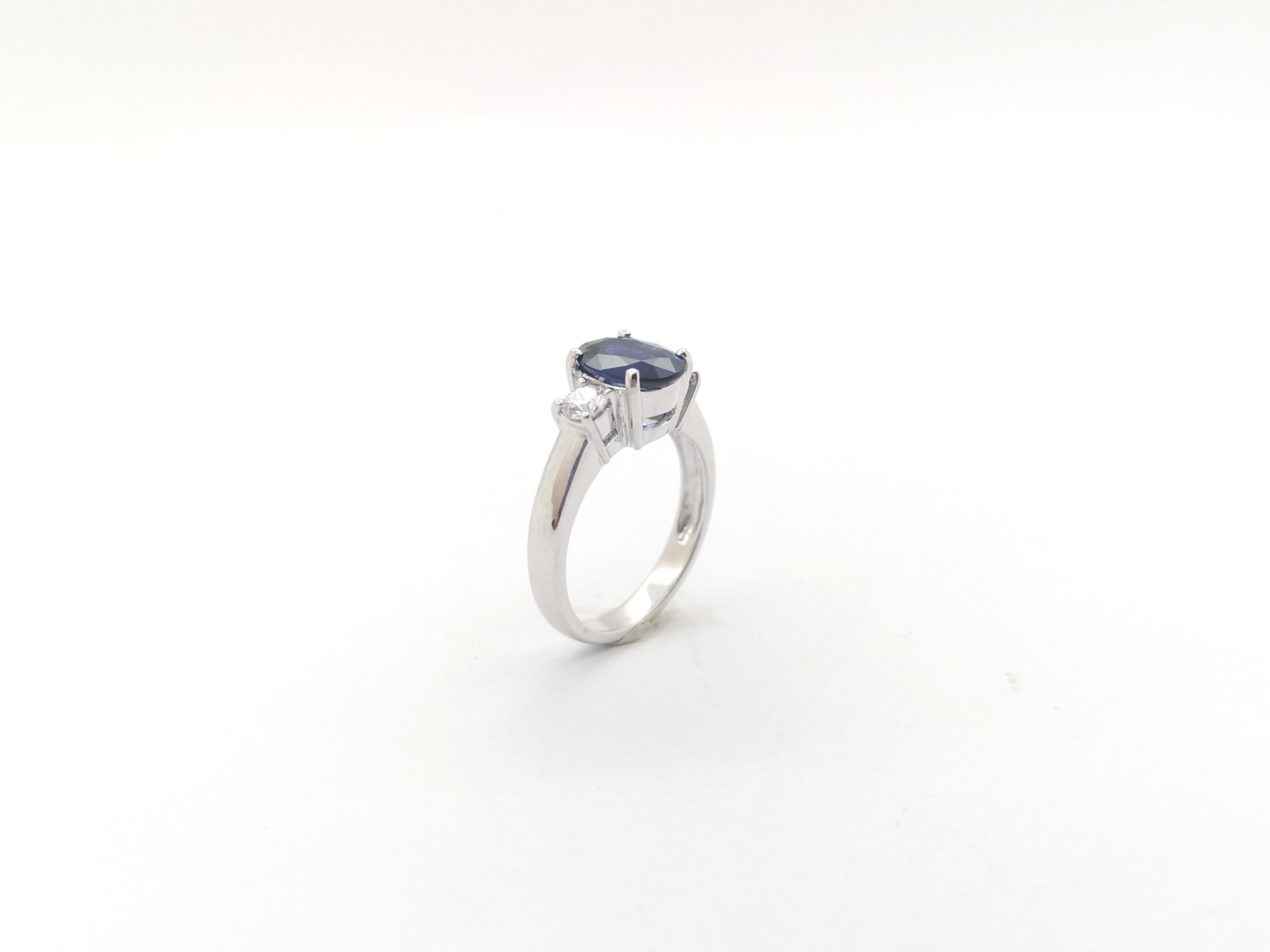 GIA Certified 2.50 cts Blue Sapphire with Diamond Ring set in Platinum 950  For Sale 10