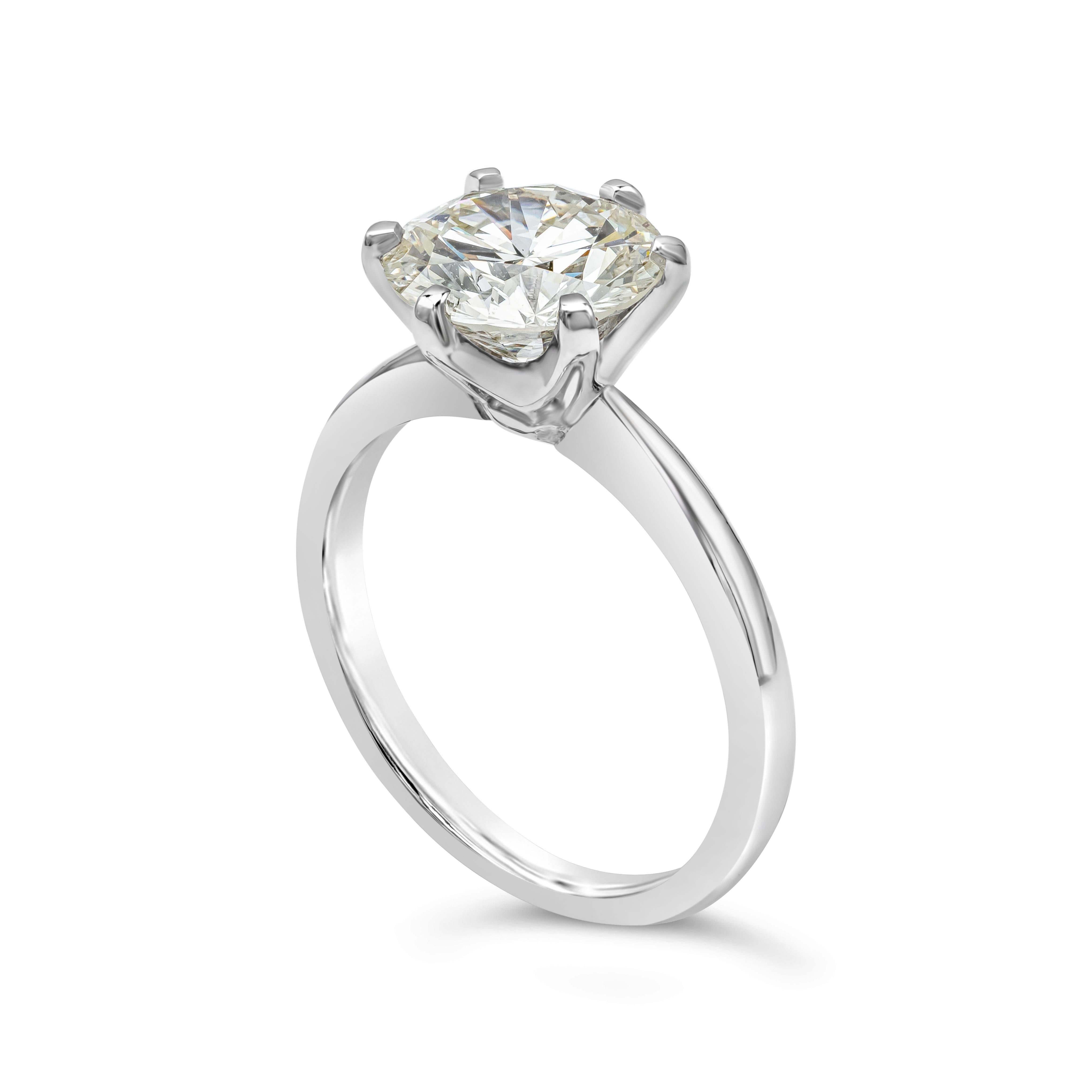 Contemporary GIA Certified 2.51 Carats Brilliant Round Diamond Solitaire Engagement Ring For Sale