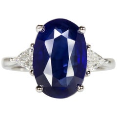 Anillo de diamantes trillón con zafiro azul real de 2,51 quilates certificado por el GIA
