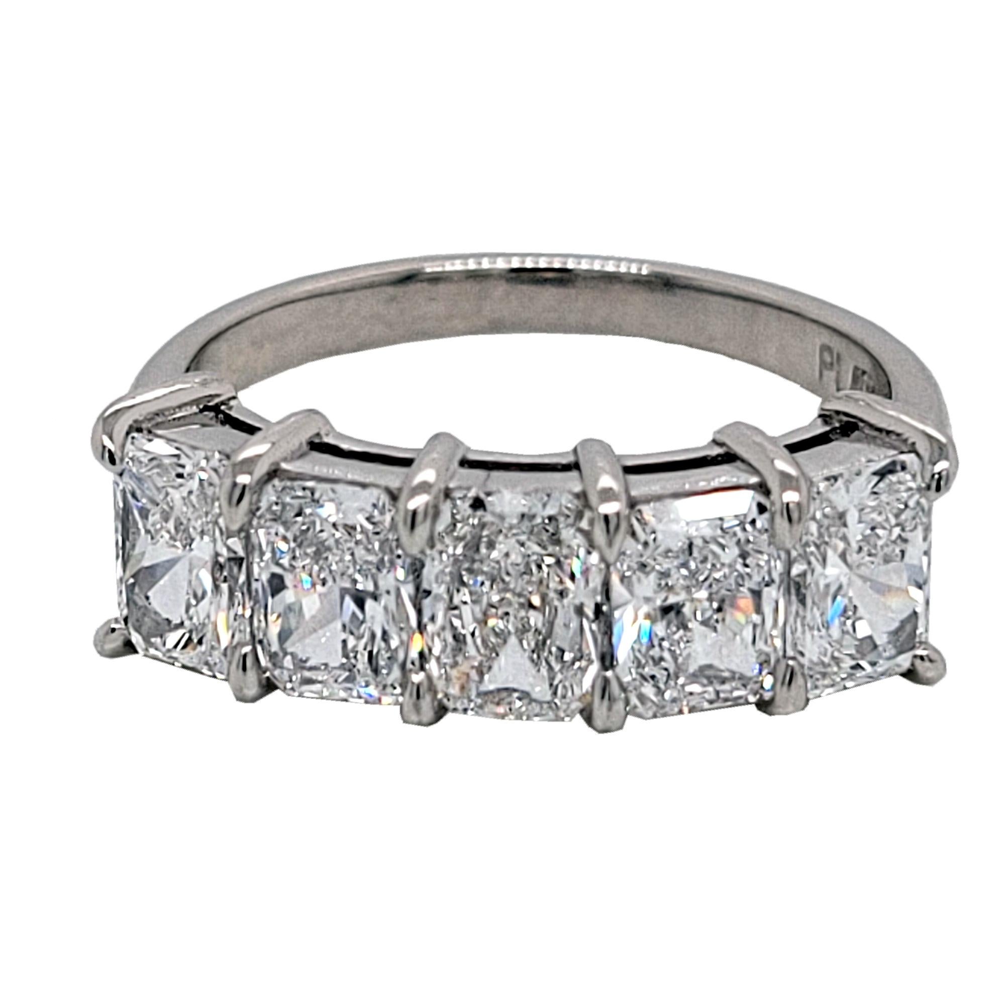 Radiant Cut GIA Certified 2.52 Carat '0.50 Cts' Radiant Platinum Diamond Anniversary Ring For Sale