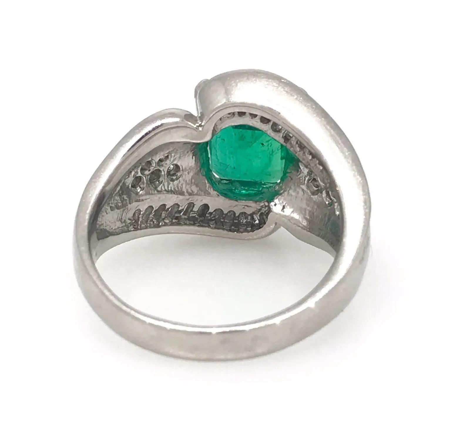 Anillo de Esmeralda Colombiana y Diamante en Platino de 2.52 quilates certificado por GIA en venta 3