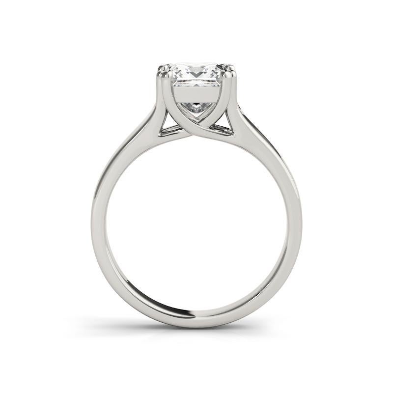 GIA Certified 2,52 Carat Princess Double Prong Set  Anello con diamante In condizioni Nuovo in vendita a New York, NY