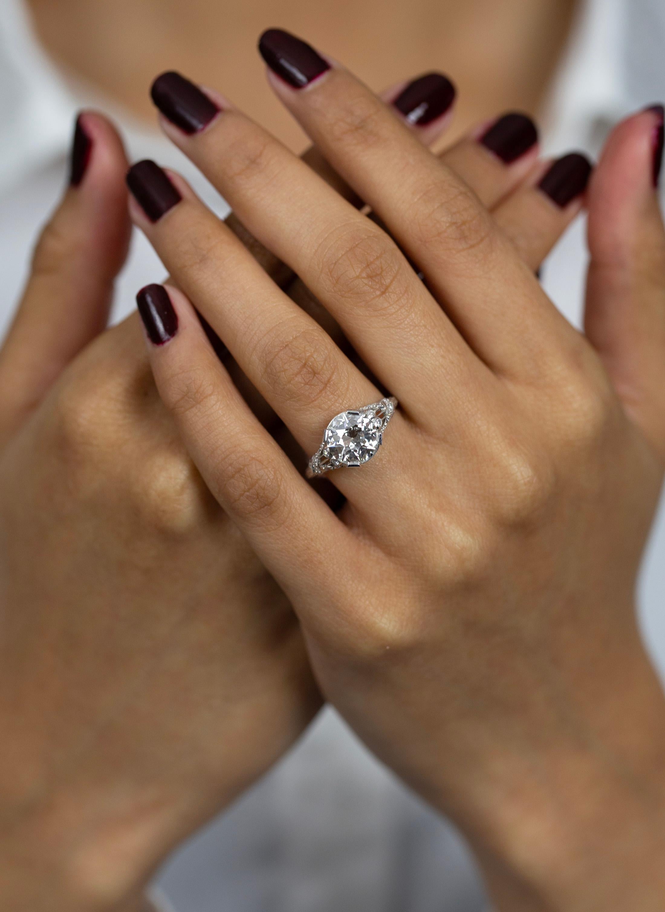 Bague de fiançailles d'antiquités en diamant rond brillant de 2,52 carats certifié GIA Pour femmes en vente
