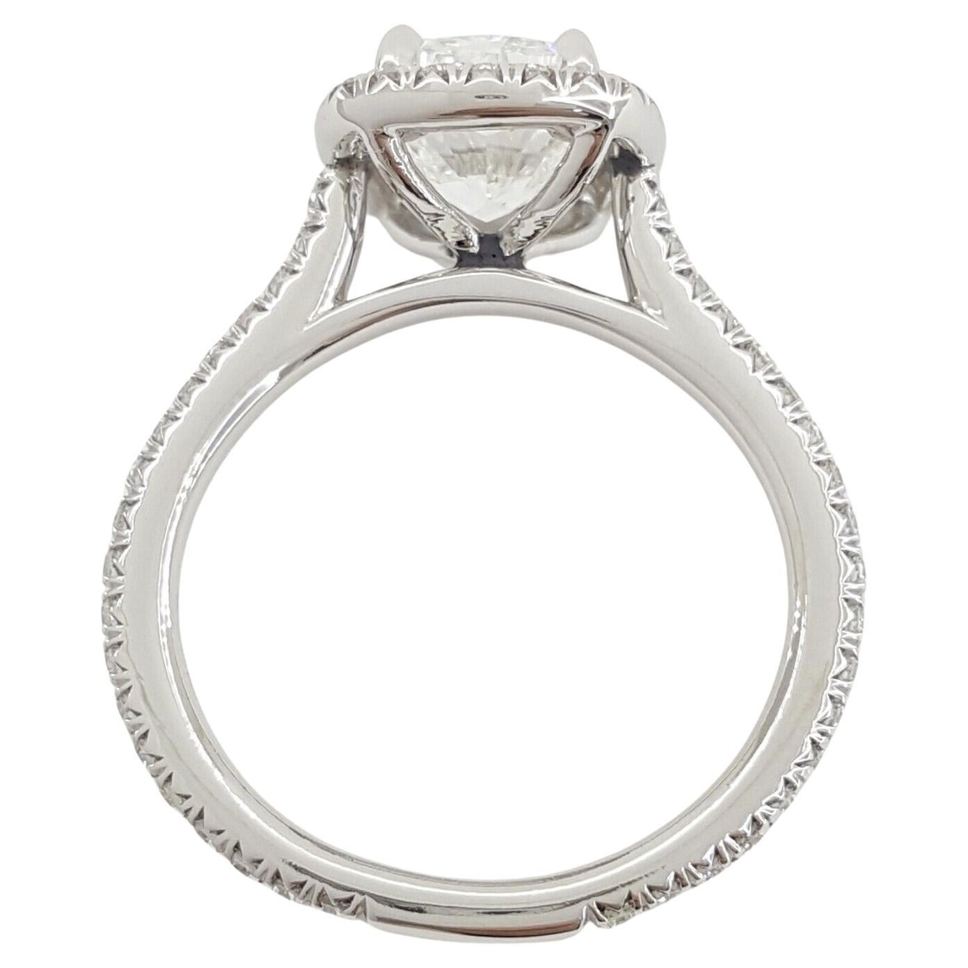 Modern GIA Certified 2.53 Carat Diamond Platinum Engagement Ring For Sale