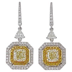 Orecchini pendenti giallo chiaro fantasia certificati GIA da 2,53 carati