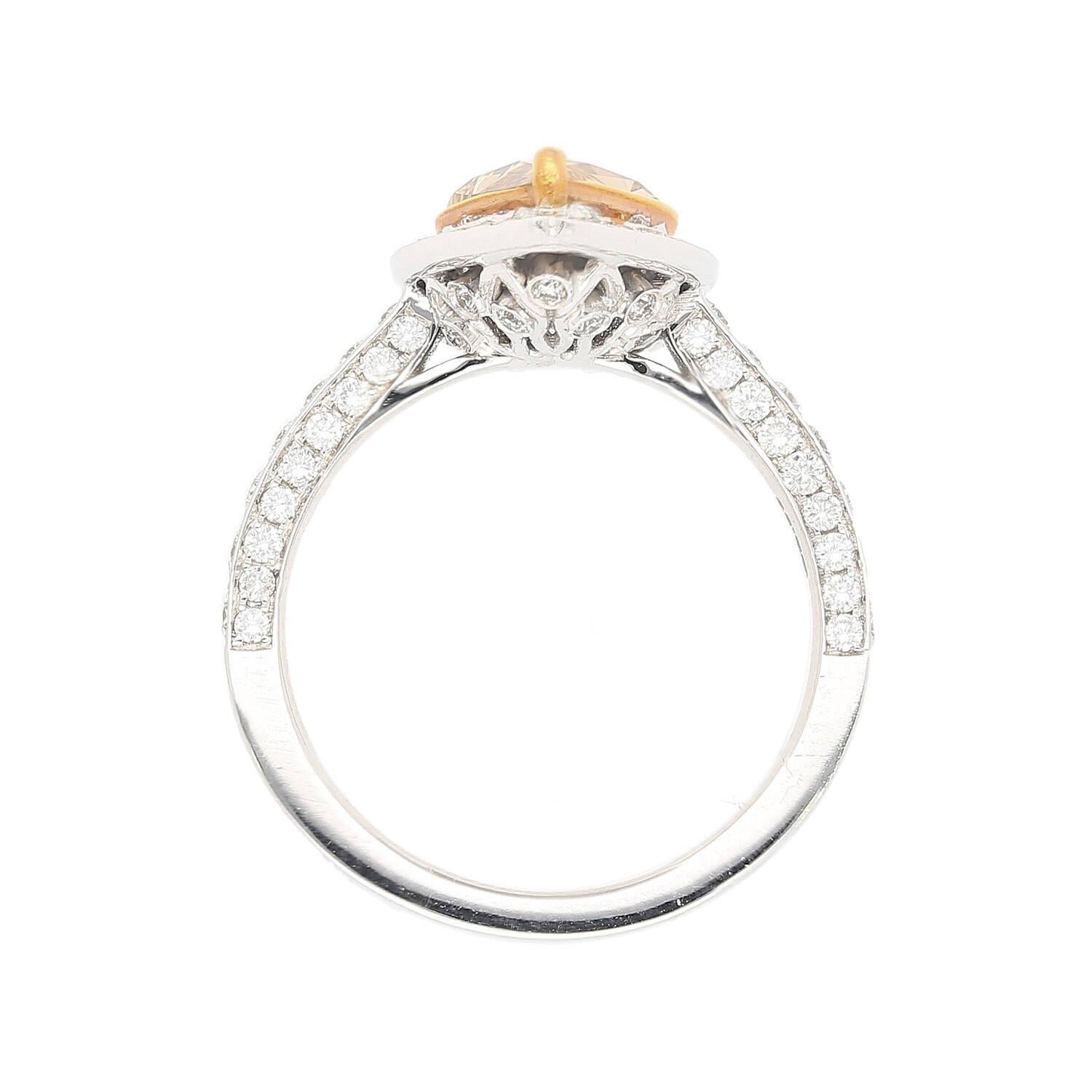 Bague de fiançailles certifiée GIA, 2,53 carats, diamant brun taillé en poire, halo pavé Pour femmes en vente