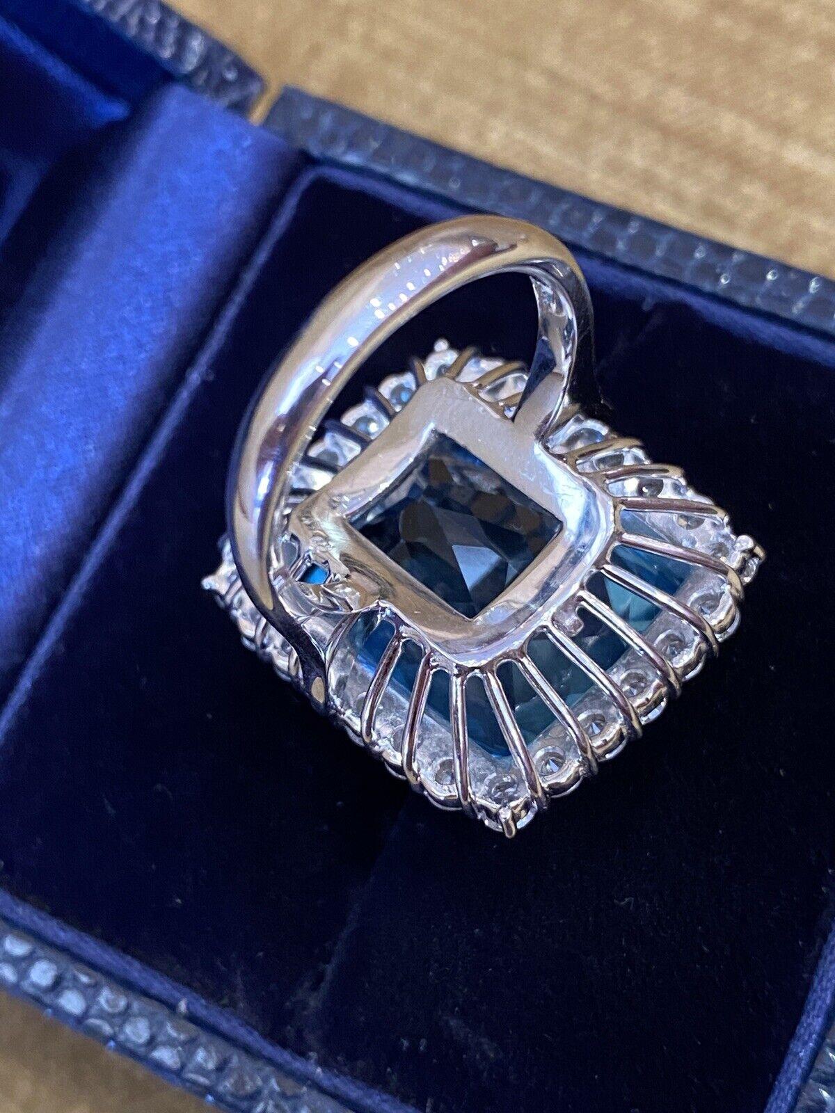 GIA Certified 25.47 Carat Aquamarine and Diamond Cocktail Ring in Platinum For Sale 3