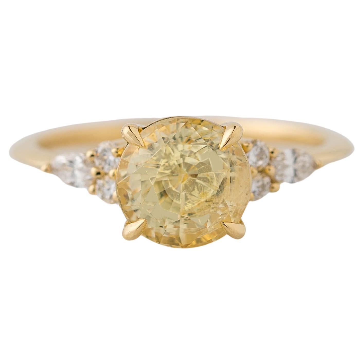 GIA Certified 2.55 Ct. Round Natural Yellow Sapphire Diamond Ring For Sale