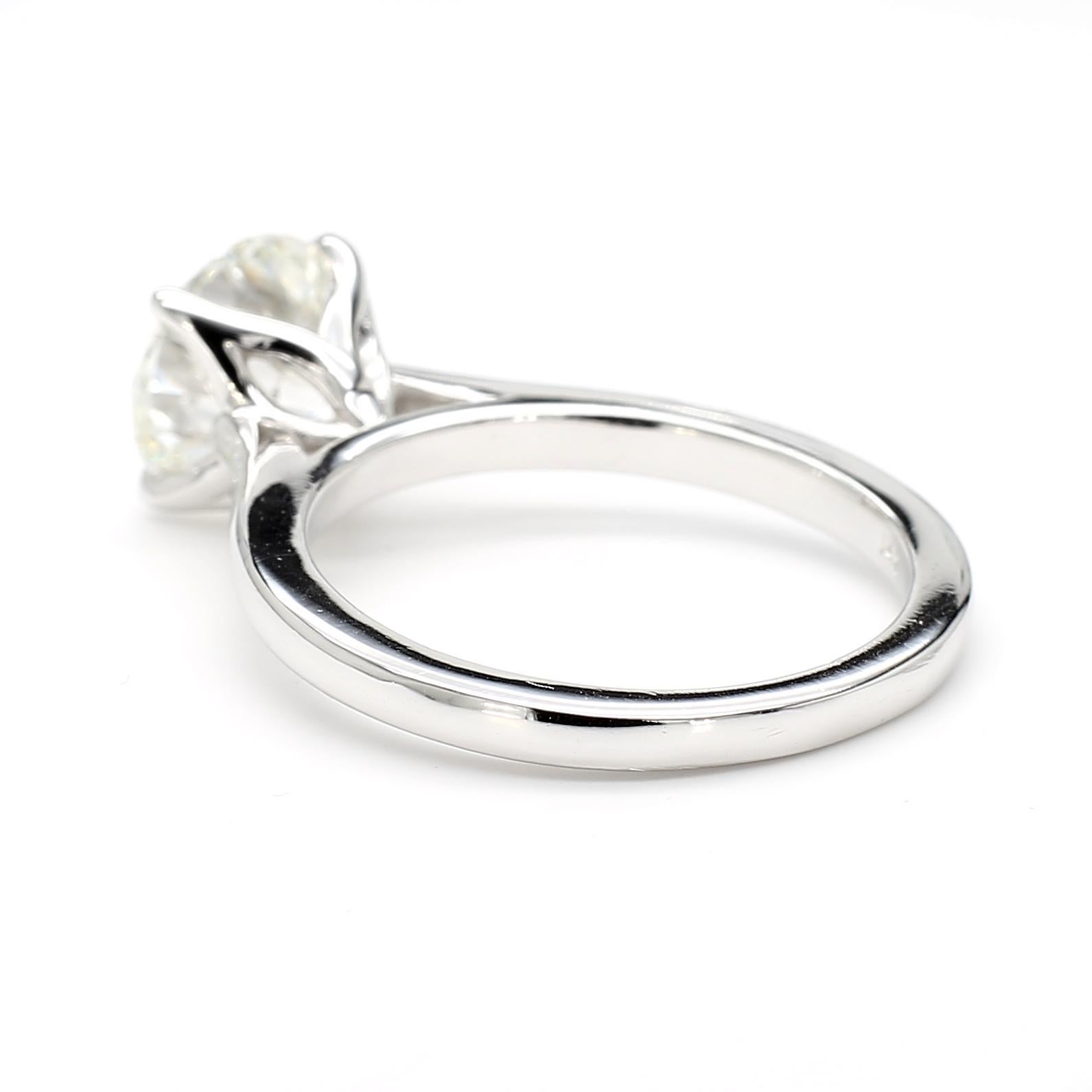 Bague solitaire cathédrale certifiée GIA de 2,56 carats de diamants taillés en rond en vente 1